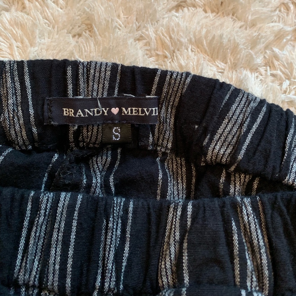 Brandy Melville Shorts - Picture 3 of 3